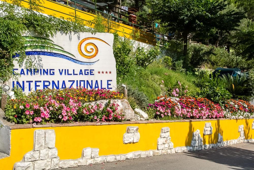 Camping Village Internazionale Сіроло Екстер'єр фото